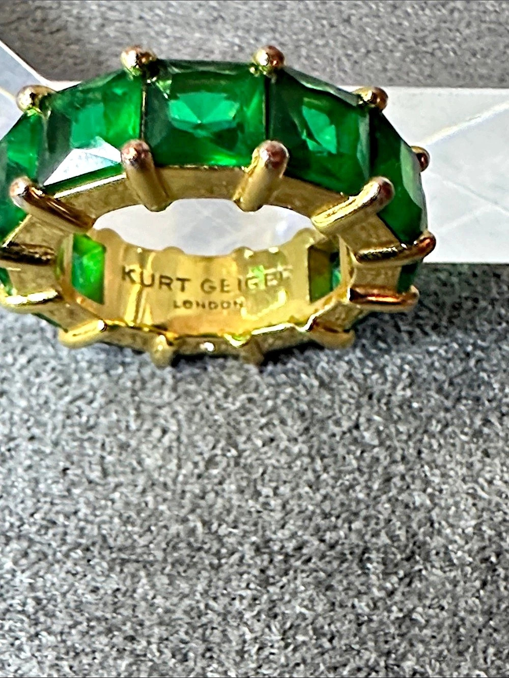 Kurt Geiger Green Statement Ring US 7 Like New